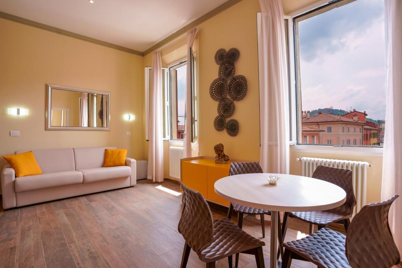 ボローニャ Attico Di Via D'Azeglio Bed & Breakfast エクステリア 写真