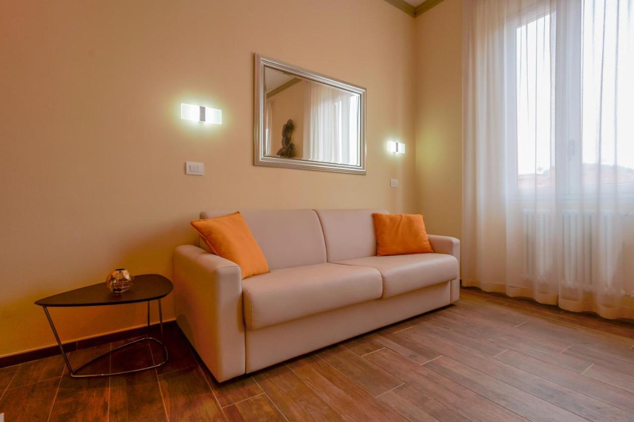 ボローニャ Attico Di Via D'Azeglio Bed & Breakfast エクステリア 写真