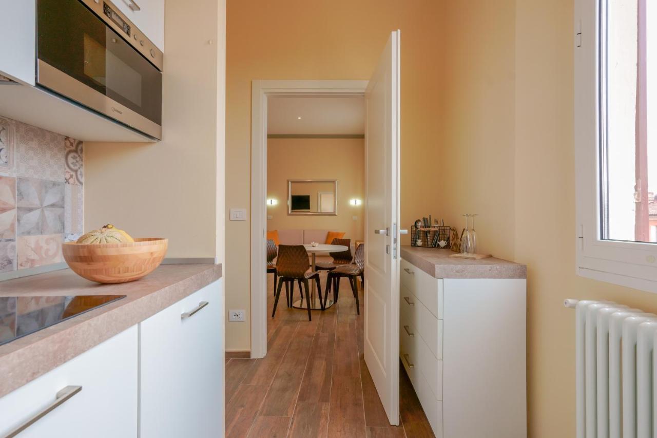 ボローニャ Attico Di Via D'Azeglio Bed & Breakfast エクステリア 写真