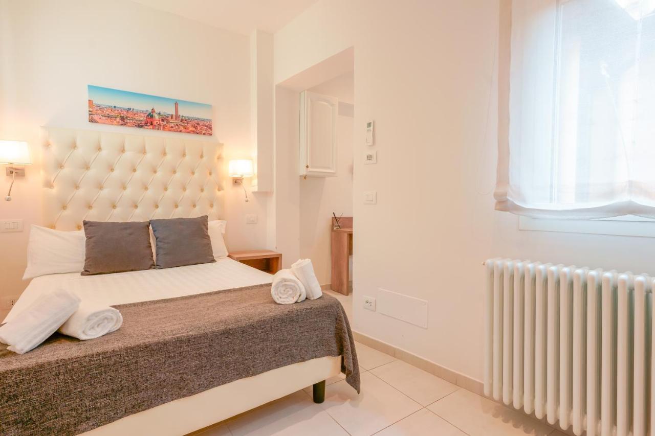 ボローニャ Attico Di Via D'Azeglio Bed & Breakfast エクステリア 写真